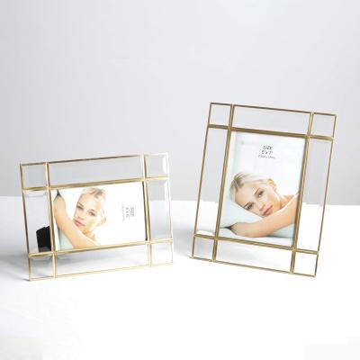 China Newest Handmade Family Love Glass Rectangle Unique Factory Price Gold Picture / Gold Photo Frame 5x7