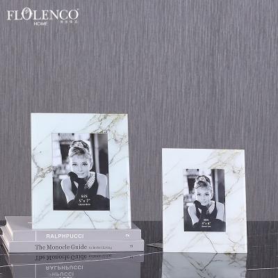 China Dubai Light Office Interior Decoration Office 5x7 4x6 Glass Picture Photo Frames For Home Living Room Stylish for sale