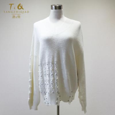 China Anti-Shrink casual ladies V neck pearl decoration knitted loose sweater pullover for sale