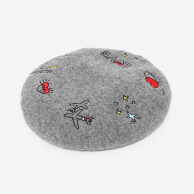 China Custom Cute Women's Embroidery Girls Beret Pattern Eco-Friendly 100% Wool Beret Wholesale for sale