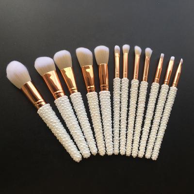 China Pearl Handle 12pcs Luxury Pearl Bling Make Up Brushes Diamond Rhinestone Makeup Brush Set for sale