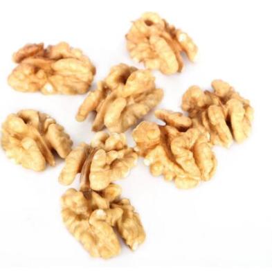 China Dry 2021 new Xinjiang cultivation light walnut kernels with white kernels 75% for sale