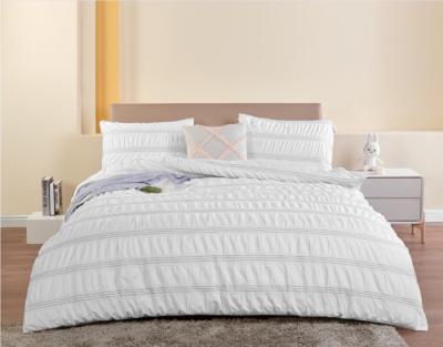 China Seersucker Cotton Recycled Polyester Duvet Set Sustainable White Duvet Cover King for sale