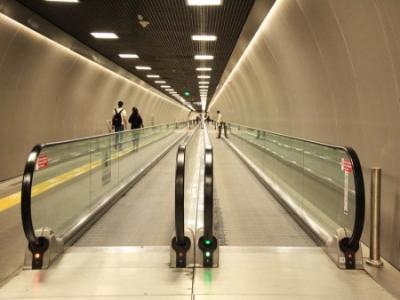 Chine Type automatique d'intérieur d'entraînement à C.A. de trottoir pour l'aéroport/centre commercial à vendre