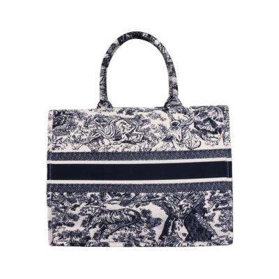 China Fashion Customized Logo Brand Bag Factory Print Logo Shopping Bag Logo Tote Bag for sale