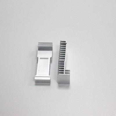 Chine Radiateur en aluminium de anodisation dur de feuille, écarteur en aluminium de la chaleur de 25 microns à vendre