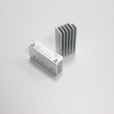 China AL6063-T5 geanodiseerd Aluminium Heatsink, Anticorrosieve Kleine Heatsinks Te koop