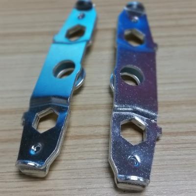 China Überziehen von Stahlstempelnden Aluminiumteilen für hängende Rad-hohe Präzision zu verkaufen