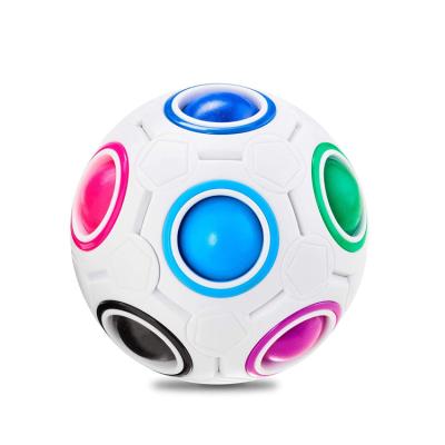 China Playing Amazon Hot Sales Customize Educational Decompression Puzzle Ball Relieve Stress Balls Wiggle Toys for sale