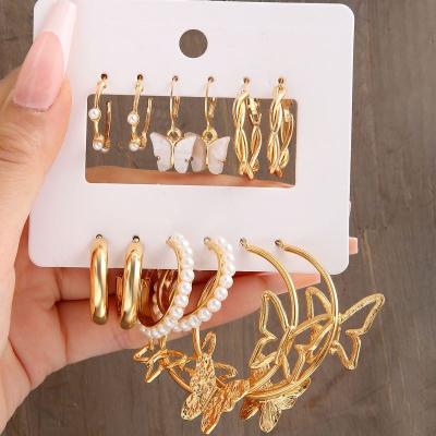 China Trendy Trendy Gold Metal Stud Earrings Set For Women Jewelry Women Fashion Pearl Circle Drop Earrings 2022 Geometric Trend Set for sale