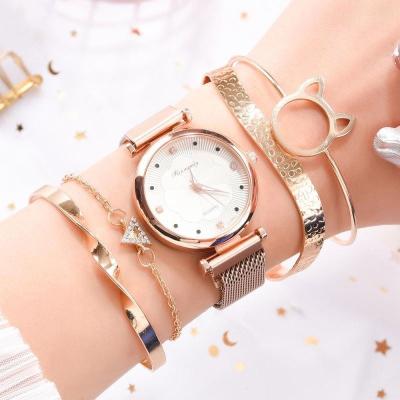 China Luxury Women's Day/Date 7 Colors Peimi Fashion Watch 5pc Women Watches Crystal Bracelet Ladies Watches Wholesale for sale