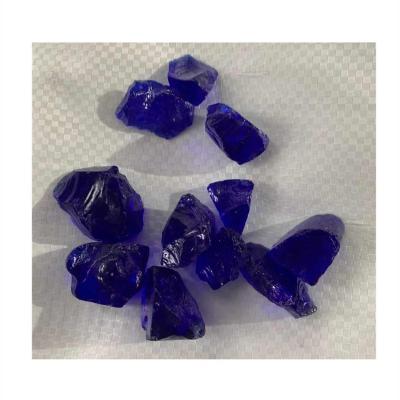 China Garden Landscape Deocration Cobalt Blue Crushed Glass Chips And Rocks For Outdoor Decoration Fireplace Gems for sale