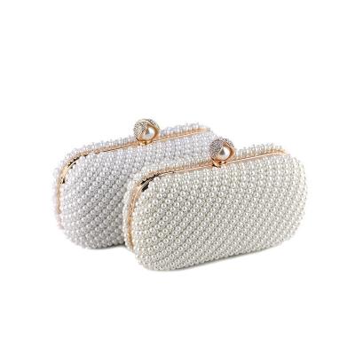 China 2023 fashionable the latest style white and silver beaded luxury women bead clutch evening wedding party bridal clutch bag for sale