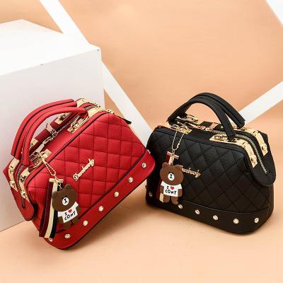 China 2023 Korean Fashion Plaid Women Shoulder Portable PU Leather Handbag for sale