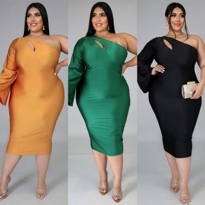 China Top Brand Breathable Plus Size Bodycon Wrinkle Slash Neck Sexy Solid Casual Dresses 2022 Women Dress for sale