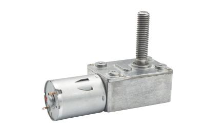 China Verlegter Wellen-quadratischer Getriebe-Motor 24V drehmomentstarkes 150rpm zu verkaufen