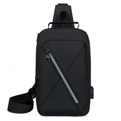 China Lightweight Polyester Wholesale USB Men's Polyester Chest Cross - Body Bag for sale