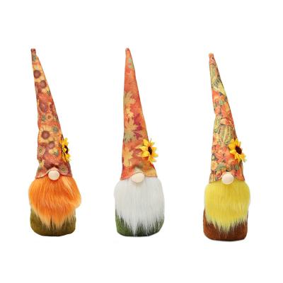 China High Quality Fabric Hot Sale Product Thanksgiving Day Gift Sunflower Maple Autumn Gnome Plush Position Table Top Decoration for sale