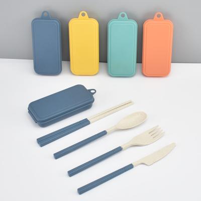 China New Arrival Sustainable Detachable Travel Picnic Design Portable Reusable Biodegradable Wheat Straw Cutlery Set Plastic Flatware With Box for sale