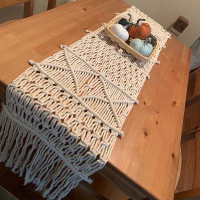 China TR034 Macrame table runner Christmas table runners whimsical and romantic boho for sale