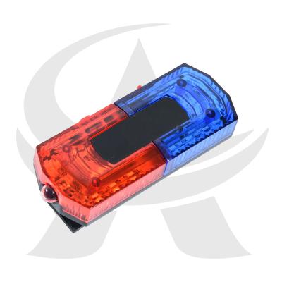 China Multifunctional Red Blue Flashing Emergency Traffic Safety Strobe Shoulder Lamp for sale