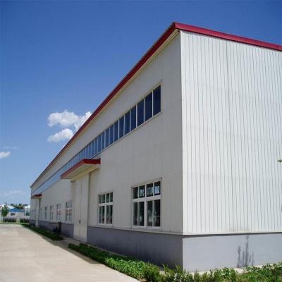 China Painted 30x30 Prefabricated Steel Warehouse Customizable zu verkaufen