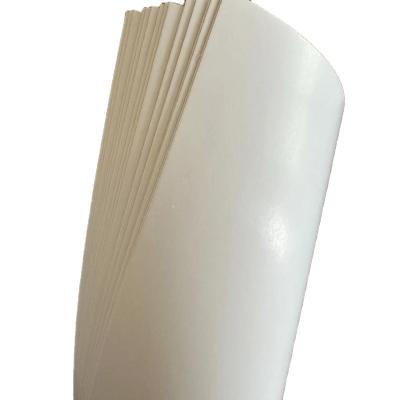 China Papel de marfil antiarrugas 210/230/250/270/300gsm FBB/GC1/C1S con celulosa química y estándar en venta