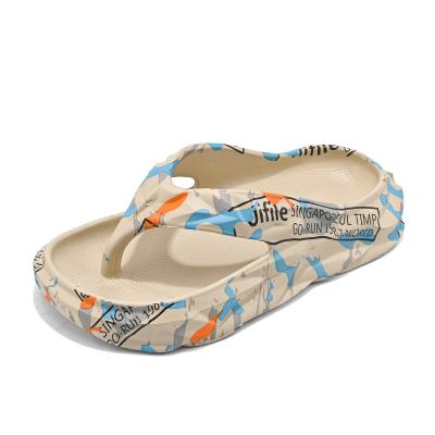 China Korean version of the 2023 new fashion trend men's summer flip-flops and wear flip-flops non-slip men's beach sandals for sale