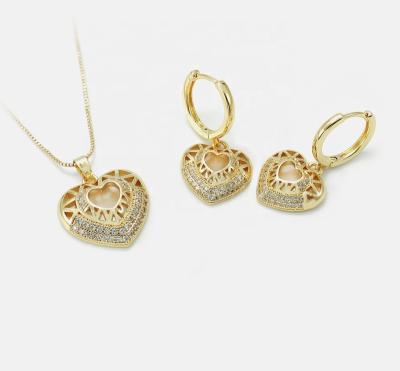 China 2021 Fantastic Popular Zircon Jewelry Wholesale Wedding Gifts Hollow Out Heart Shaped Necklace Jewelry Sets for sale