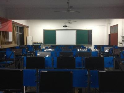 China Multimedia-Klassenzimmer E, das Klassenzimmer mit 85 Zoll bewegliches wechselwirkendes Whiteboard lernt zu verkaufen