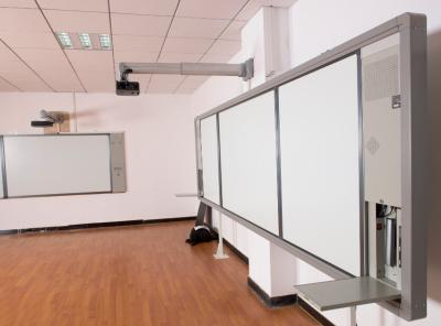 China Proyección inteligente Whiteboard E que aprende la sala de clase con el tablero seco del marcador del borrado en venta