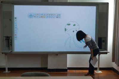 China 120inch trocknen die Auslöschung der wechselwirkenden Schreibplatte, Digital wechselwirkendes Whiteboard zu verkaufen