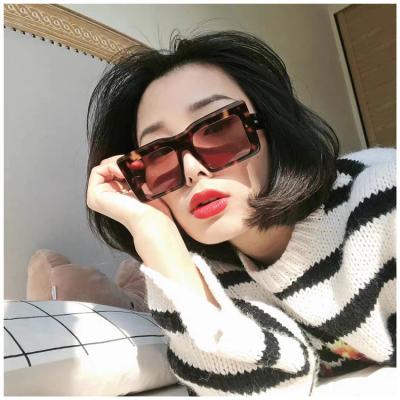 China Fashion UV400 Anti Street Shooting Oversized Square Sunglasses Women Deep Frame Anti UV Shades Sunglasses Unisex Custom Logo for sale