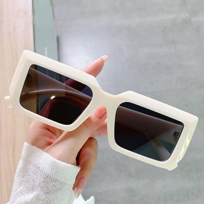 China New Fashion Square Frame Vintage UV400 Polarized Sunglasses High Quality Brand TR90 Polarized Sun Glass Custom Shades for sale