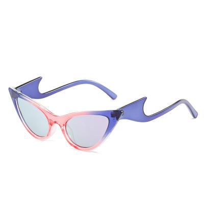 China 2022 New Fashion Women Shades UV400 2022 Fashionable Multicolor Sun Glasses Cat Eye Small Frame Sunglasses Personality for sale