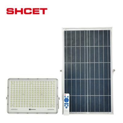 China Newest Super Bright Outdoor Waterproof Led Garden Flood Light Solar Power Load IP65 IP66 IP67 IP68 2 Warranty 100w 500w 300w Price for sale