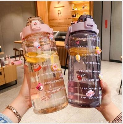 China Sustainable Motivational Workout Water Bottles 2000ml 32oz 64oz Half Gallon Large Capacity With Handle Straw For Increasing Sports for sale