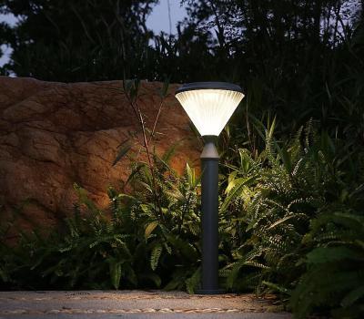 China The latest garden design wholesale price solar lawn light lamp for sale