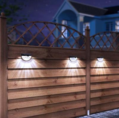 China New Arrival LED MINI Fence Lamp Outdoor Waterproof Fence Wall Light Garden Solar Powered Step Lights for sale