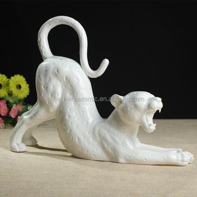 China High Europe Ceramic Sculpture Craft Porcelain White Leopard Ceramic Figurine for sale