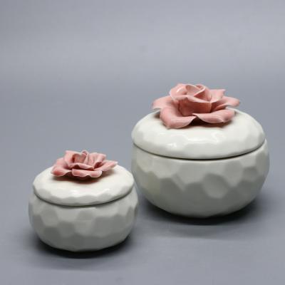 China Modern Simple Crafts Gift Rose Design Decoration Ceramic Custom Jewelry Box for sale