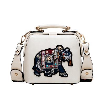 China Fashoion 2201 Vintage Embroidery Elephant Bag Bags Butterfly Wide Strap PU Leather Women Shoulder Cross - Body Bag Tote Women Handbags Pur for sale