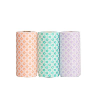 China Sustainably Embossed Nonwoven Spunlace Cloth Small Cleaning Roll for sale