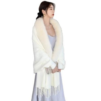 China Fox Weave Trimming Fashion Anti-Shrink Poncho Shawl Imitate Mink Women Anti-Shrink Classic Super Warm Woolen Fur Trimming Coat for sale