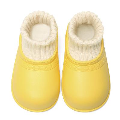 China Waterproof Shoes For Toddler Boys Girls Room Shoes Comfortable Indoor Slip On Winter Warm Waterproof Hobbles With EVA Sole for sale