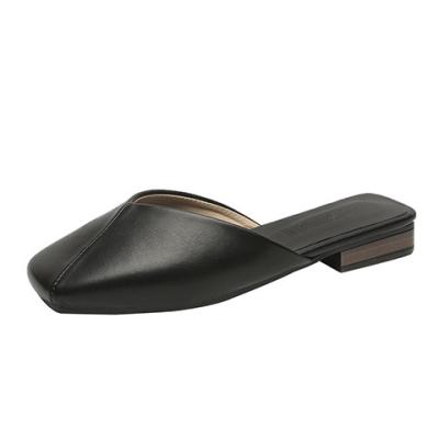 China Fashion trend flat shoes new shape trend slippers for female women outside leisure contracted solid sandals slides slippers for sale