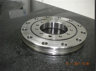 China Cross roller bearing RU66 for sale