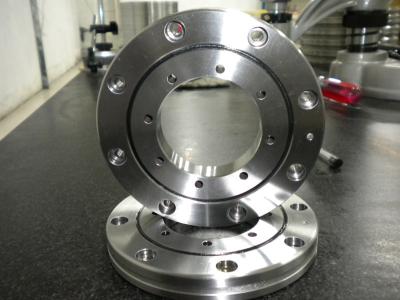 China Cross roller bearing RU124 for sale