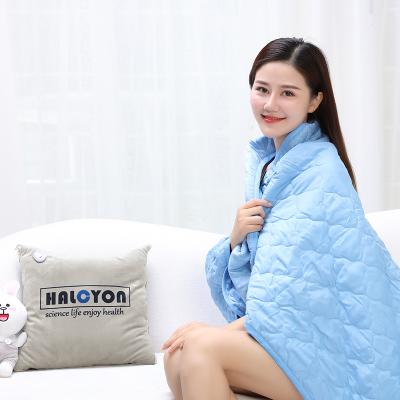 China Body Hezheng 2 in 1 Pillow and Covering Heating Home Decorative Massage Vibration Embrace Throw Sofa Pillow for sale