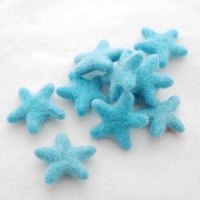 China Customized Felt Size Wool Felt Star Ball For Home Decoration for sale